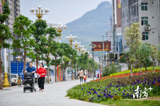 街頭一景。曾亮超 攝