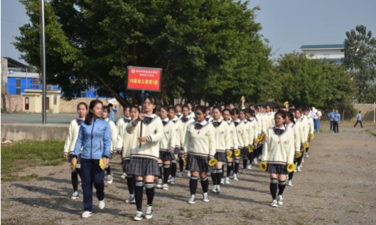 連州市職業(yè)技術(shù)學(xué)校、連州技工學(xué)校舉辦2019年廣播操比賽377.png